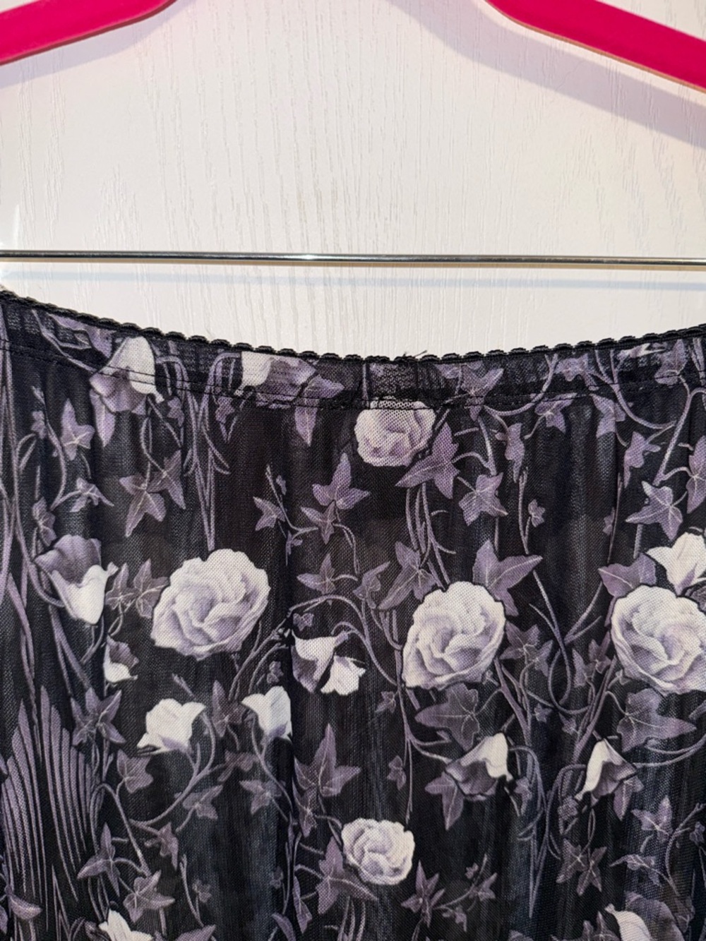 Widow sheer floral skirt - Picture 10 of 12